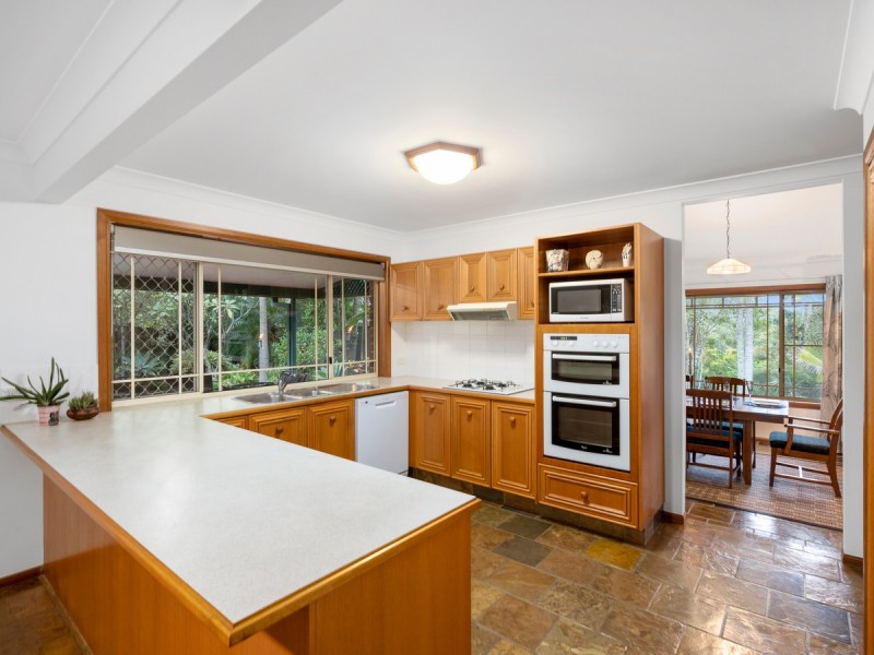 11 Davis Cup Court, Oxenford QLD 4210