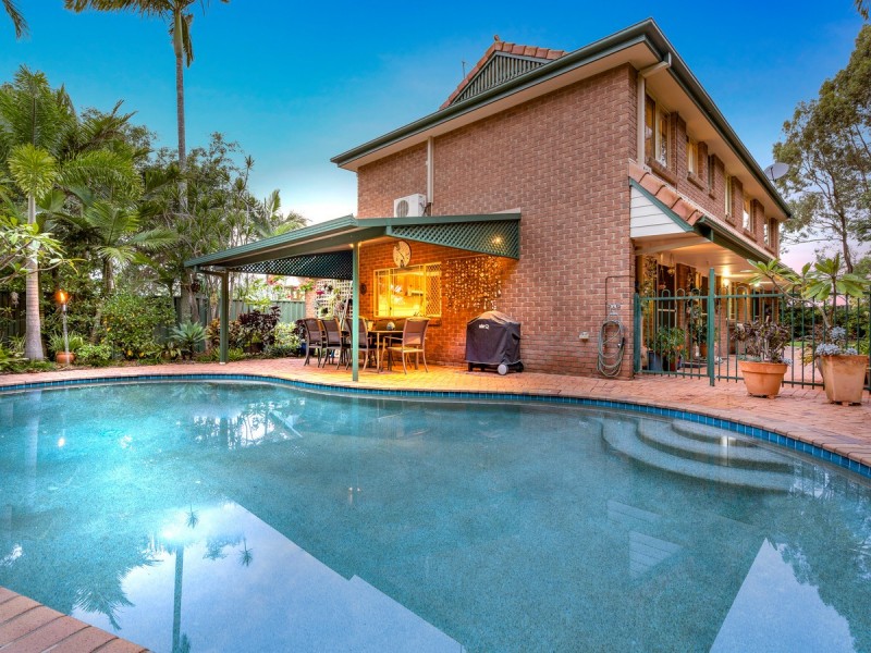 11 Davis Cup Court, Oxenford QLD 4210