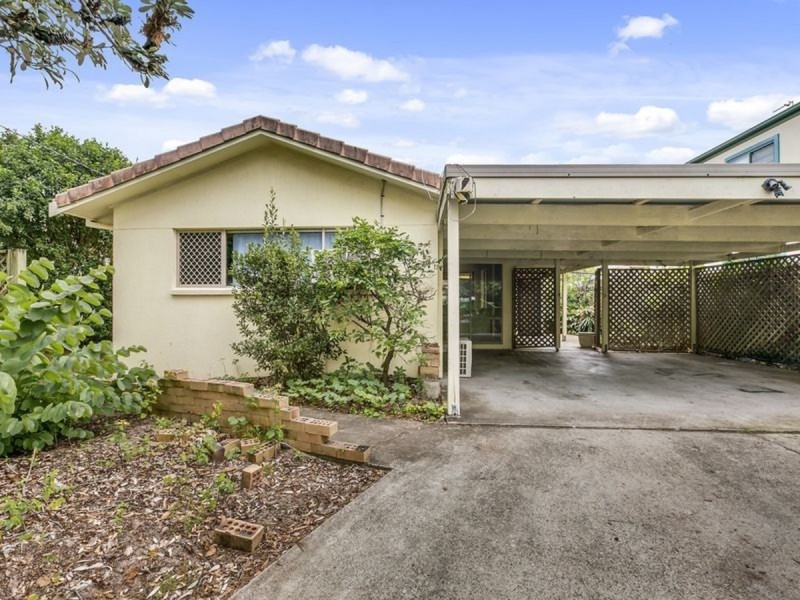 24 Oak Avenue, Surfers Paradise QLD 4217