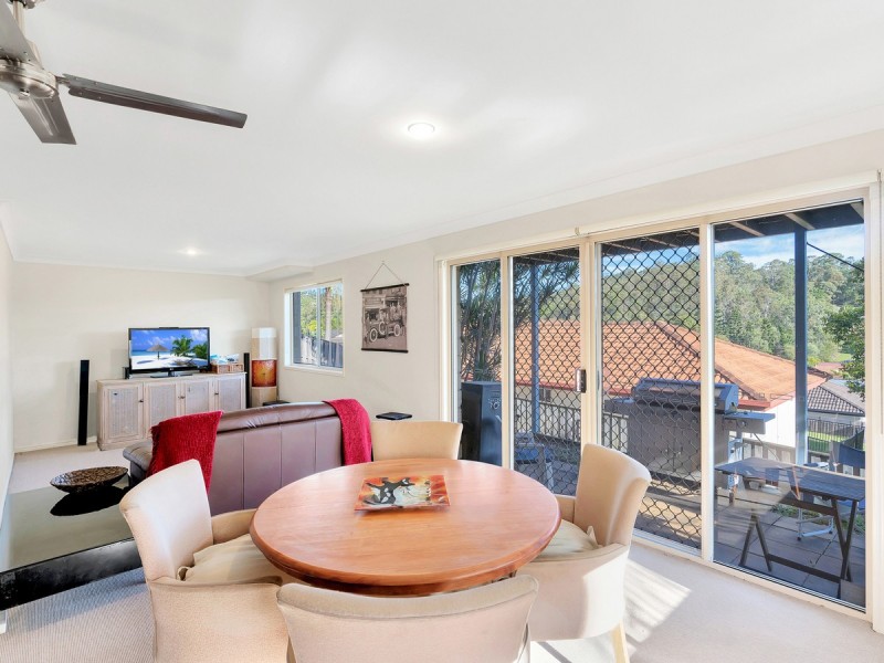 35 Manra Way, Pacific Pines QLD 4211
