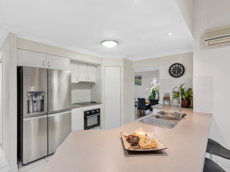 29 Angourie Crescent, Pacific Pines QLD 4211