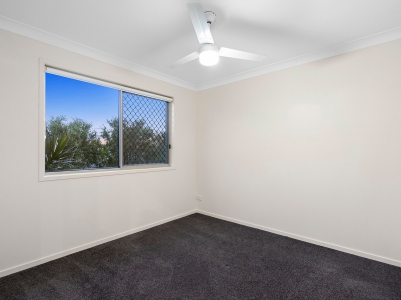 29 Angourie Crescent, Pacific Pines QLD 4211