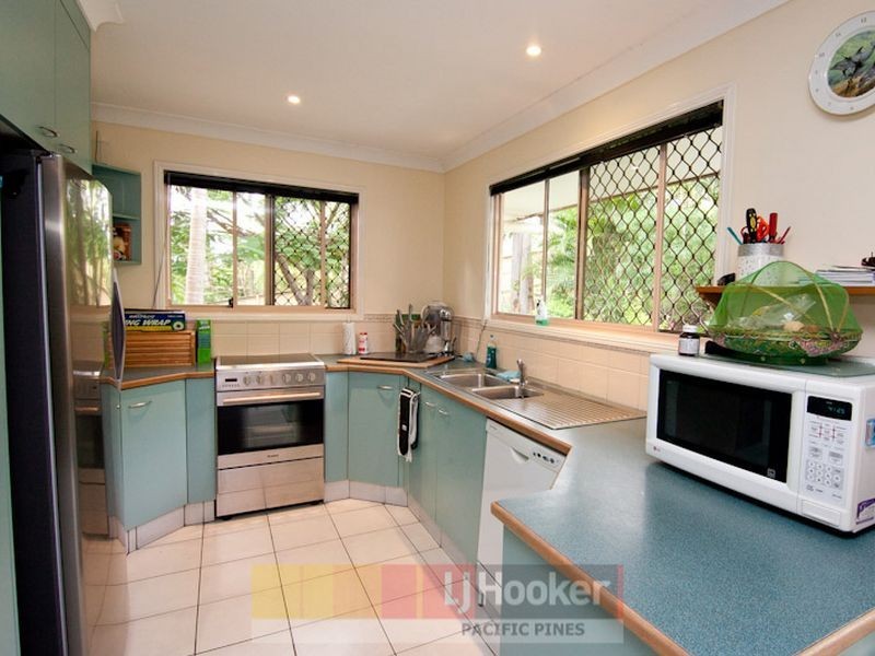 7 Society Court, Pacific Pines QLD 4211