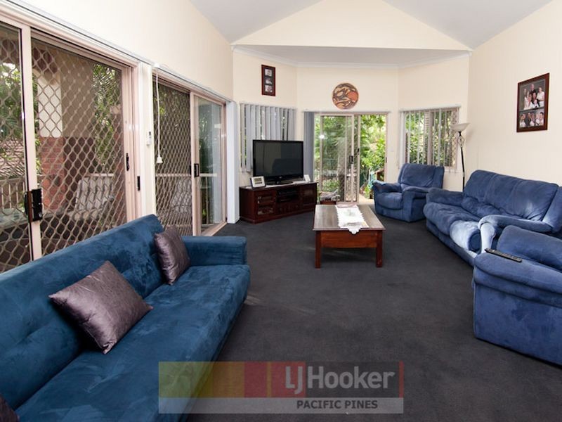 7 Society Court, Pacific Pines QLD 4211