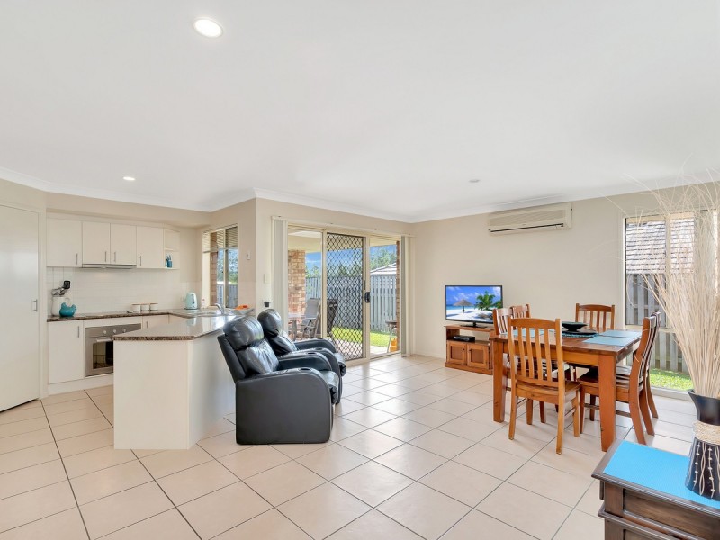 3 Starkey Street, Pacific Pines QLD 4211