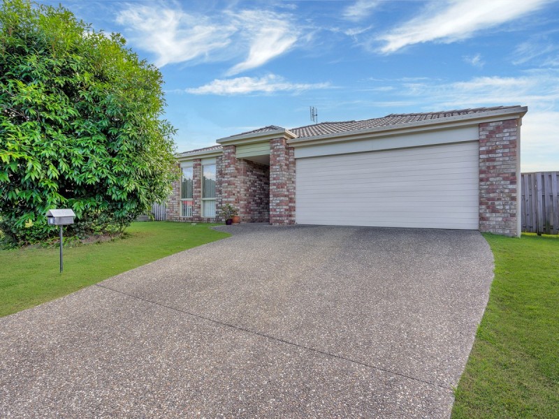 3 Starkey Street, Pacific Pines QLD 4211