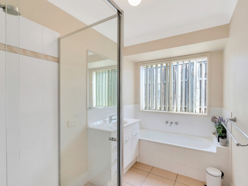 3 Starkey Street, Pacific Pines QLD 4211