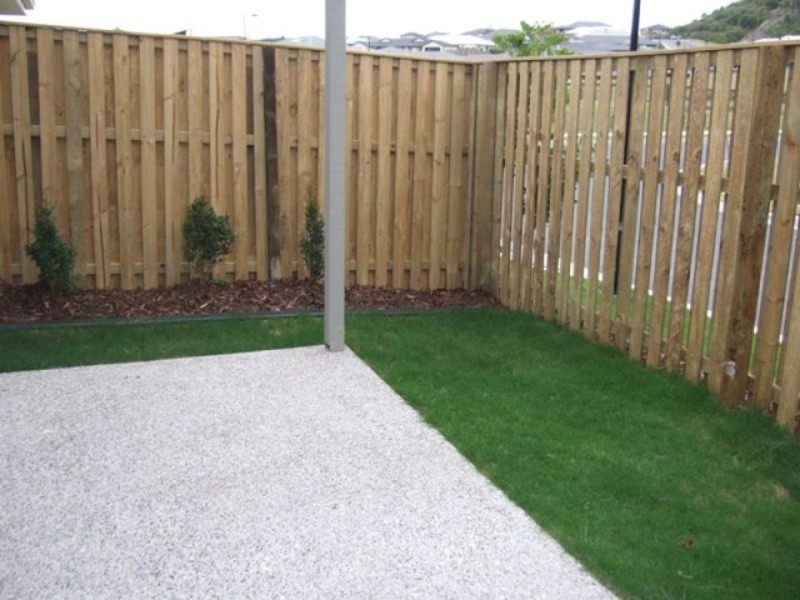 4 Eurella Street, Pacific Pines QLD 4211