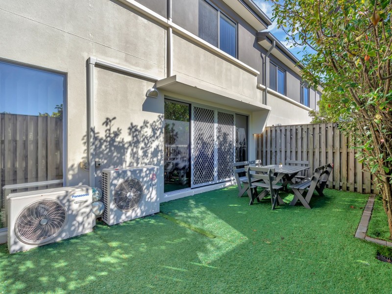 39/1 Belongil Street, Pacific Pines QLD 4211