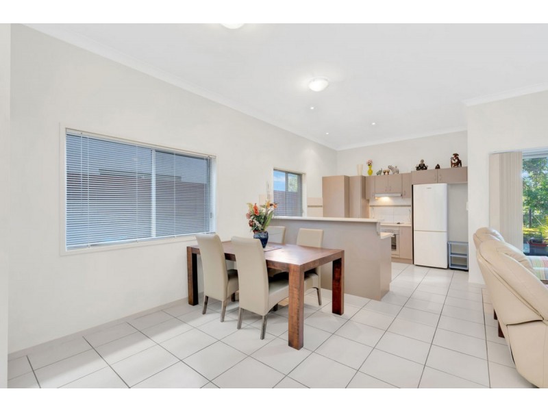 21/2 Toohey Street, Pacific Pines QLD 4211