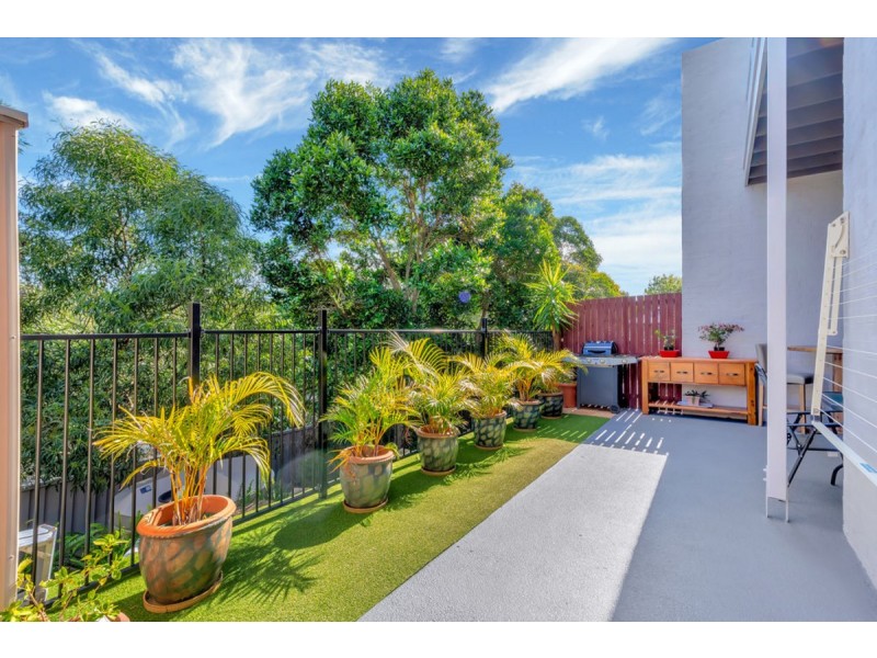 21/2 Toohey Street, Pacific Pines QLD 4211