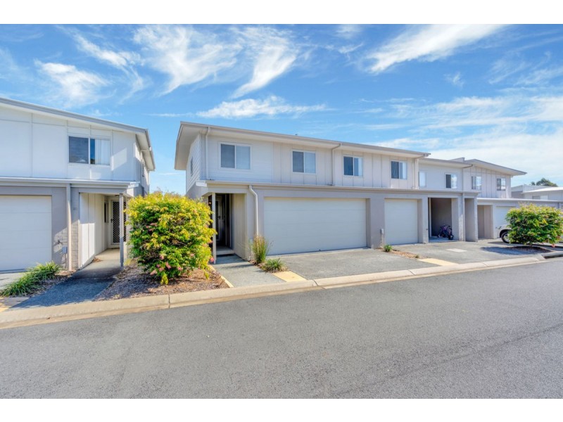 21/2 Toohey Street, Pacific Pines QLD 4211