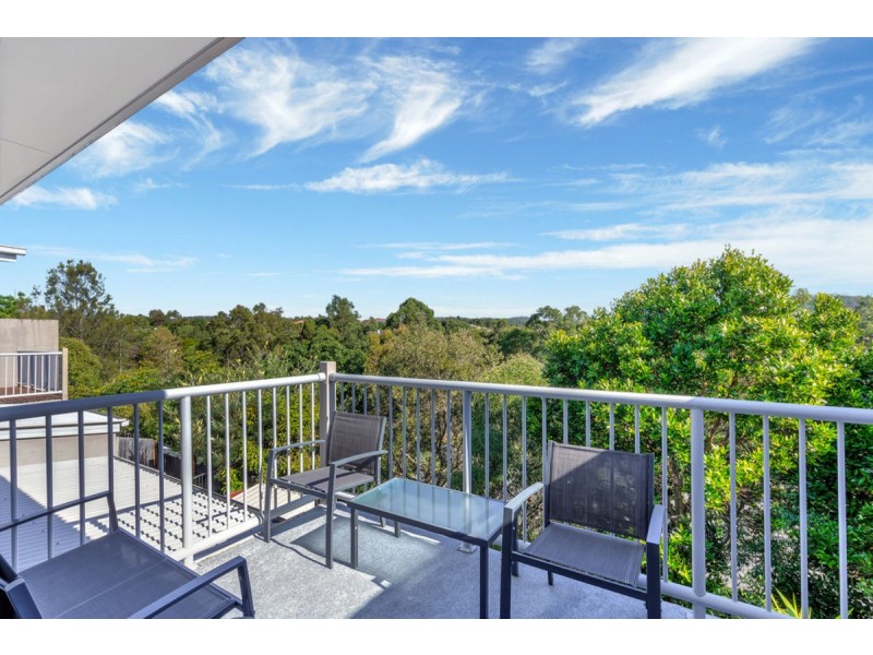 21/2 Toohey Street, Pacific Pines QLD 4211