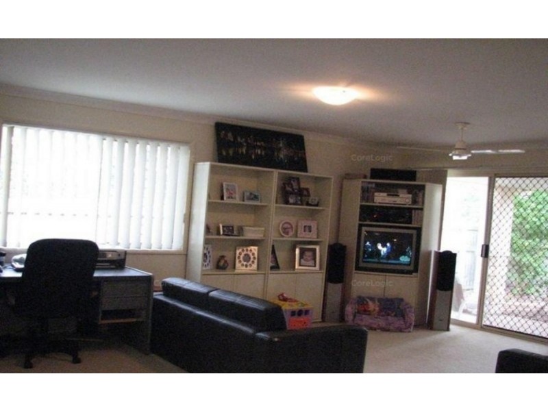 2/7 Jacqueline Avenue, Labrador QLD 4215