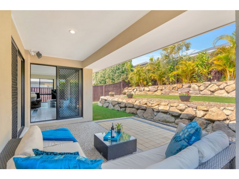 21 Carmarthen Circuit, Pacific Pines QLD 4211