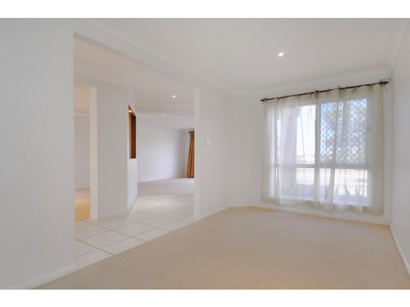 13 Mellum Circuit, Pacific Pines QLD 4211