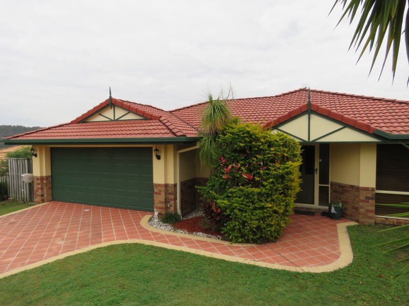 14 Hale Street, Pacific Pines QLD 4211