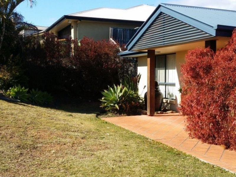 16 Huxley Court, Pacific Pines QLD 4211