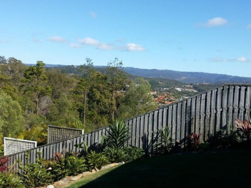 16 Huxley Court, Pacific Pines QLD 4211