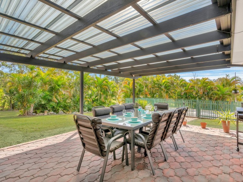 9 Hammond Drive, Gaven QLD 4211