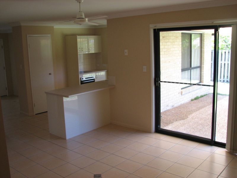 27 Brissendon Street, Maudsland QLD 4210