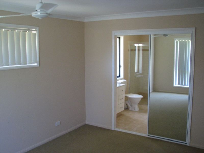 27 Brissendon Street, Maudsland QLD 4210