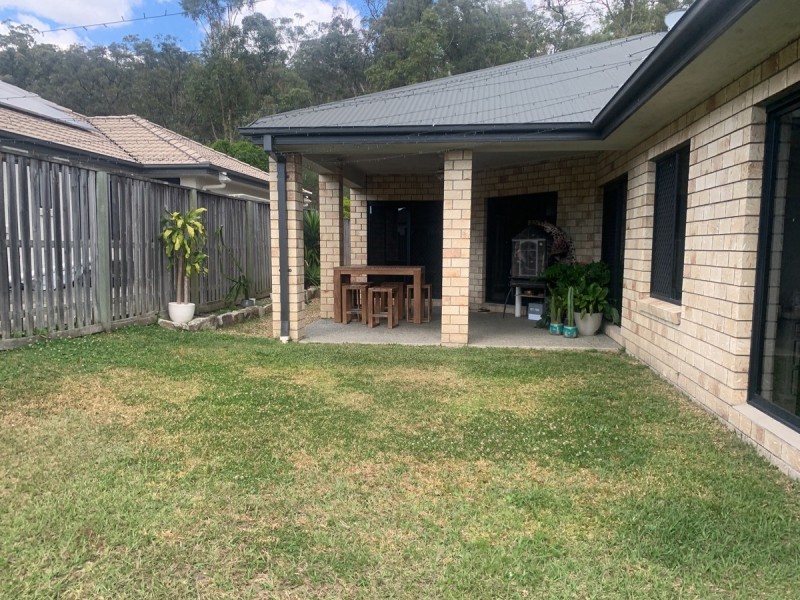 68 Aldgate Crescent, Pacific Pines QLD 4211