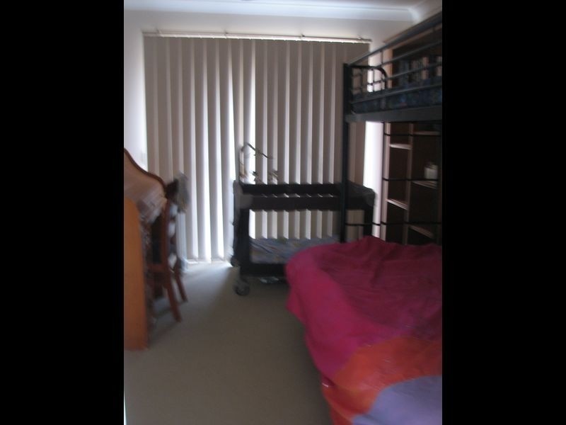 12 Bonin Street, Pacific Pines QLD 4211