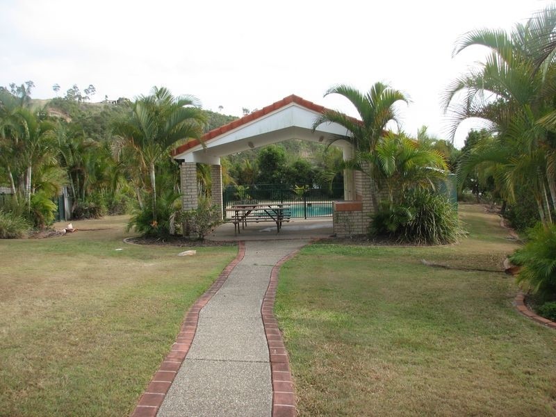 12 Bonin Street, Pacific Pines QLD 4211