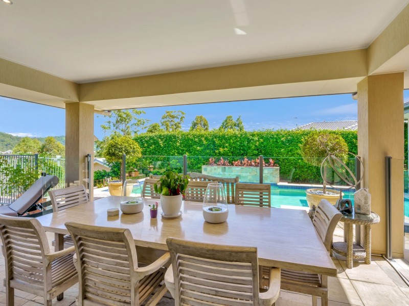 50 Harmsworth Road, Pacific Pines QLD 4211