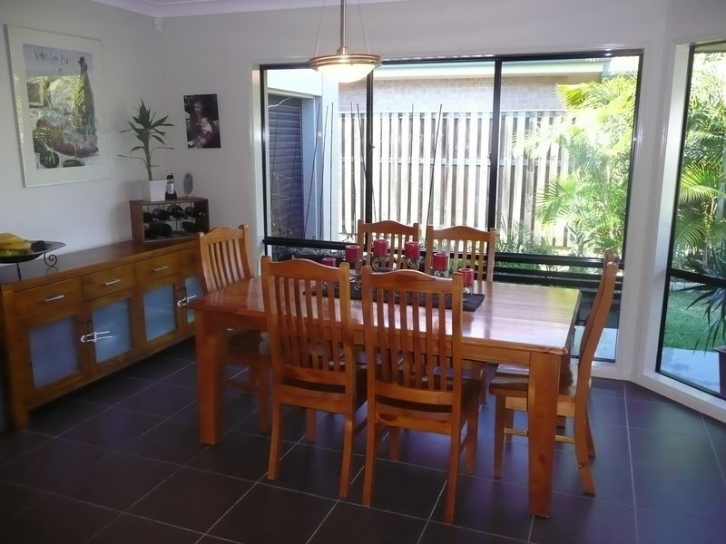 24 Carmarthen Circuit, Pacific Pines QLD 4211