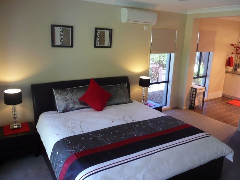 24 Carmarthen Circuit, Pacific Pines QLD 4211