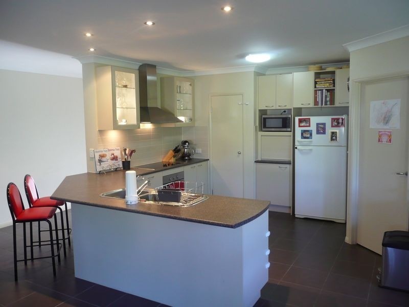 24 Carmarthen Circuit, Pacific Pines QLD 4211