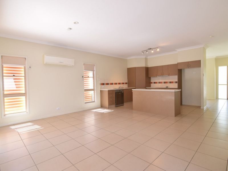 26 Wings Road, Upper Coomera QLD 4209