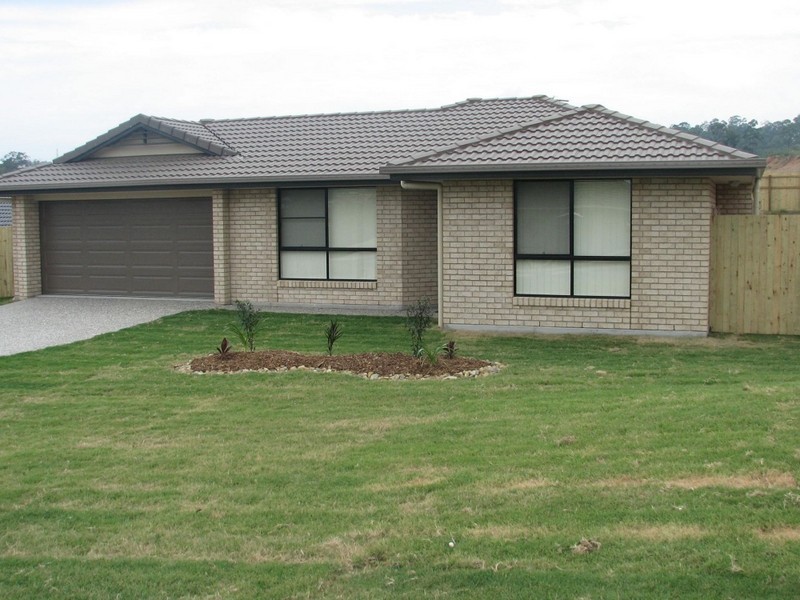 50 McAuley Parade, Pacific Pines QLD 4211