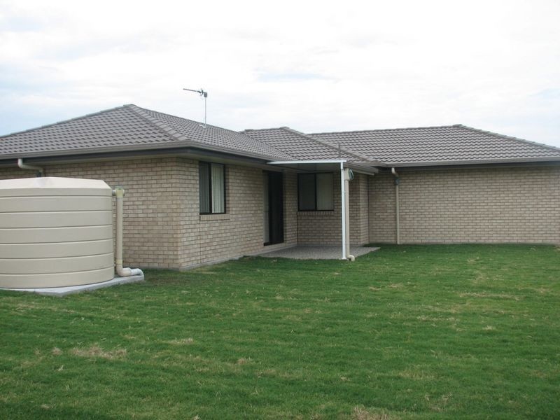 50 McAuley Parade, Pacific Pines QLD 4211