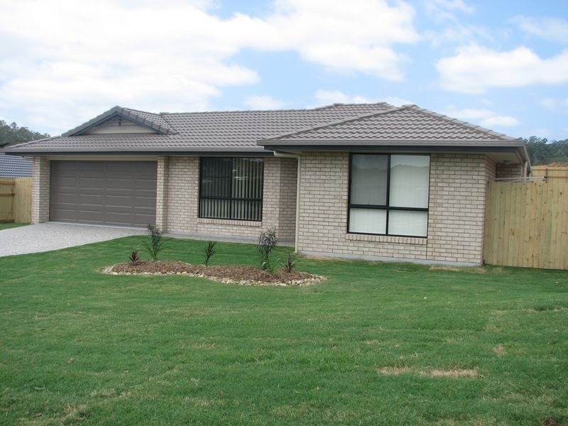 50 McAuley Parade, Pacific Pines QLD 4211