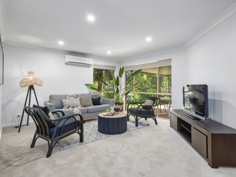 2 Bounty Way, Pacific Pines QLD 4211