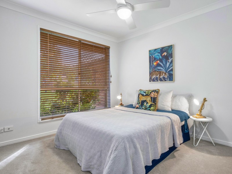 2 Bounty Way, Pacific Pines QLD 4211