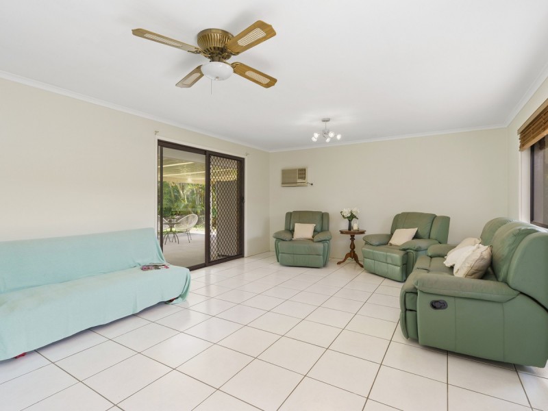 40 Studio Drive, Oxenford QLD 4210