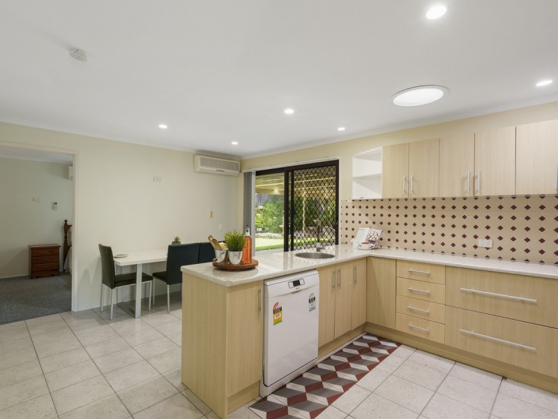40 Studio Drive, Oxenford QLD 4210
