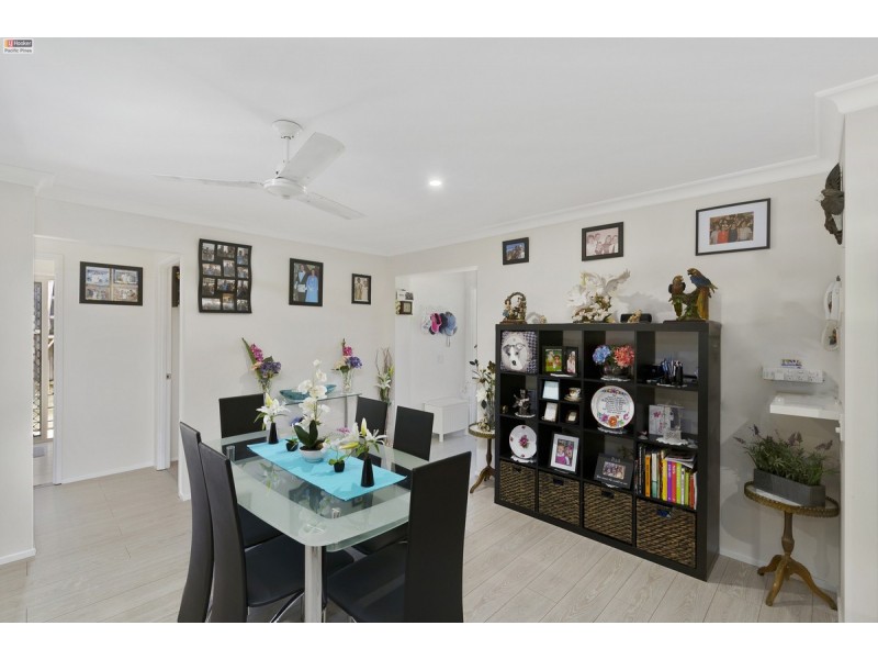 16/1 Archipelago Street, Pacific Pines QLD 4211