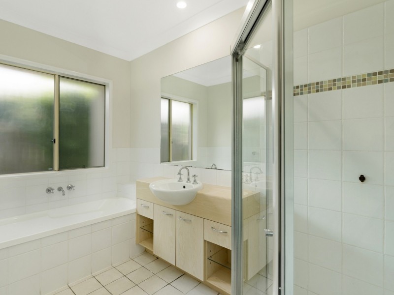 403 Ashmore Road, Ashmore QLD 4214