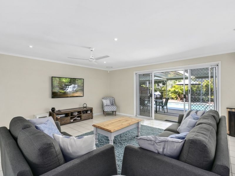 69 Galapagos Way, Pacific Pines QLD 4211