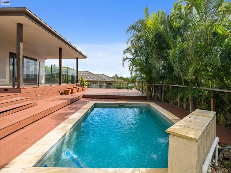 2/79 Salvado Drive, Pacific Pines QLD 4211