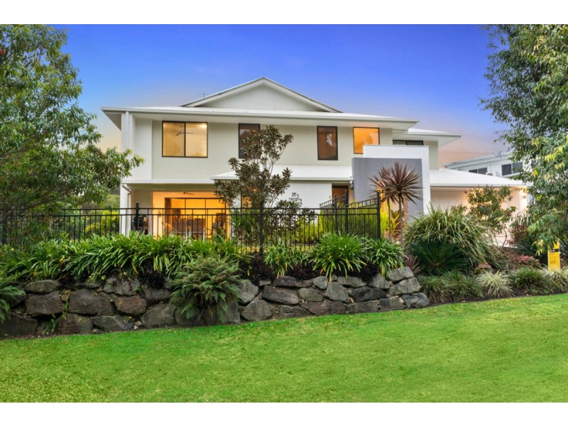 2/17 Shannonbrook Grove, Oxenford QLD 4210