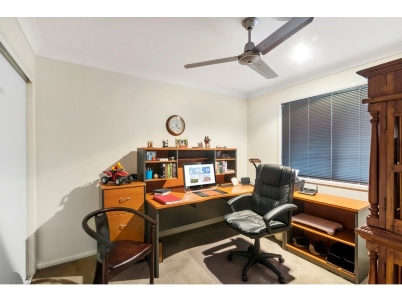 2/17 Shannonbrook Grove, Oxenford QLD 4210