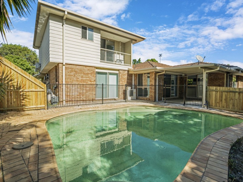 34 Henry Cotton Drive, Parkwood QLD 4214