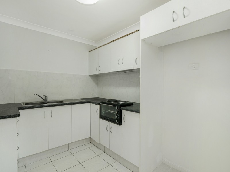 34 Henry Cotton Drive, Parkwood QLD 4214