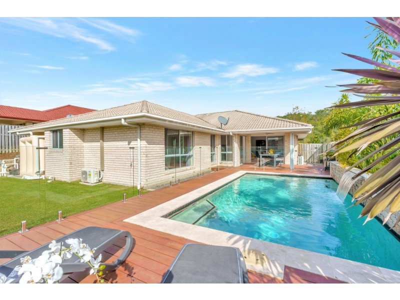 9 Haughton Street, Pacific Pines QLD 4211